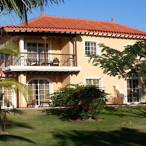 The Golf Suites